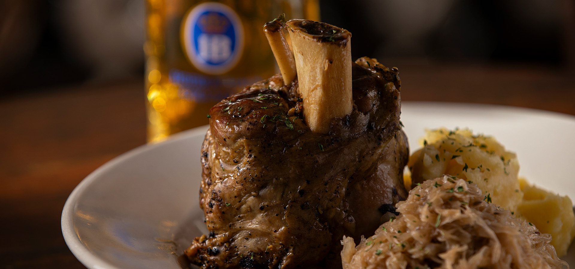 hofbrauhaus-menu-pork-1920px-upload