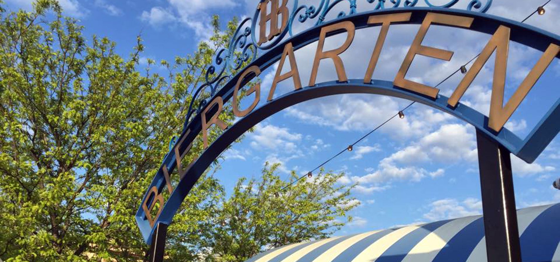 hofbrauhaus-newport-biergarten-1903-upload